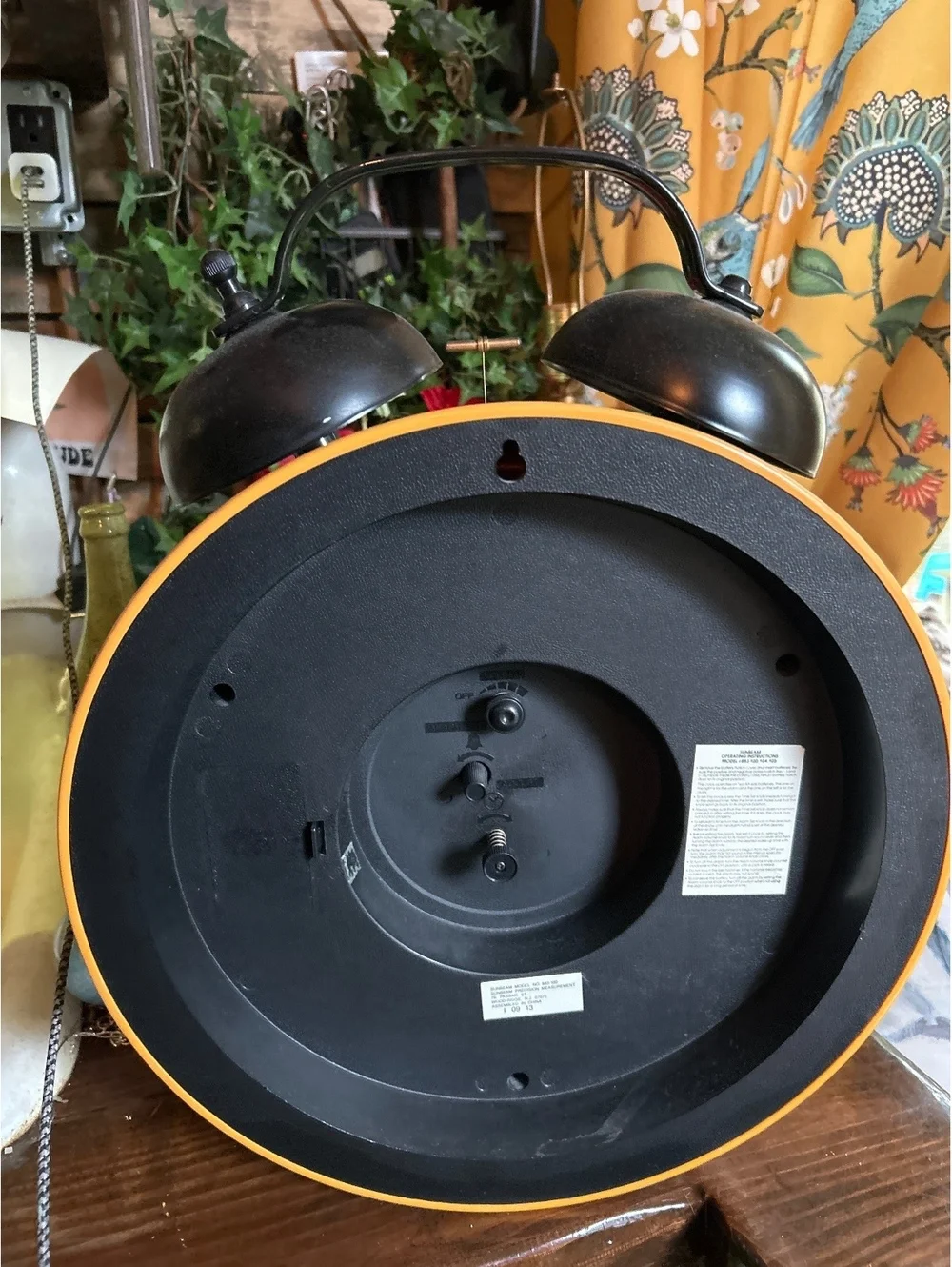 Vintage Sunbeam Garfield Twin Bell Alarm Clock